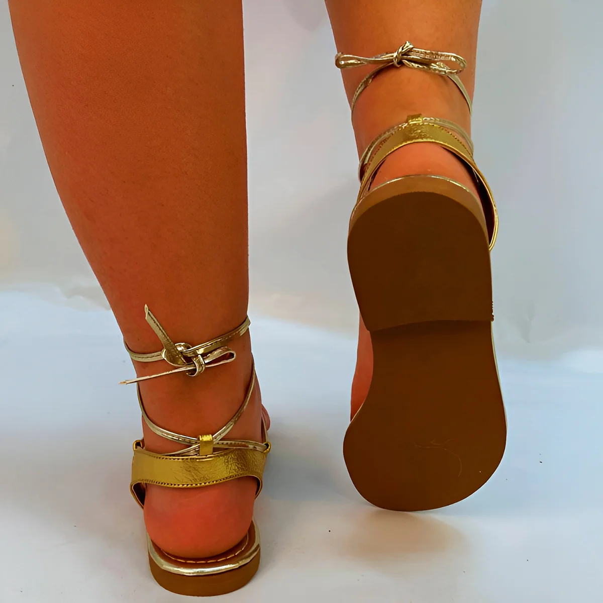 Sandália Rasteira de Couro Helena Tiras Confortável Dourado Tamanho:38 - Image 5