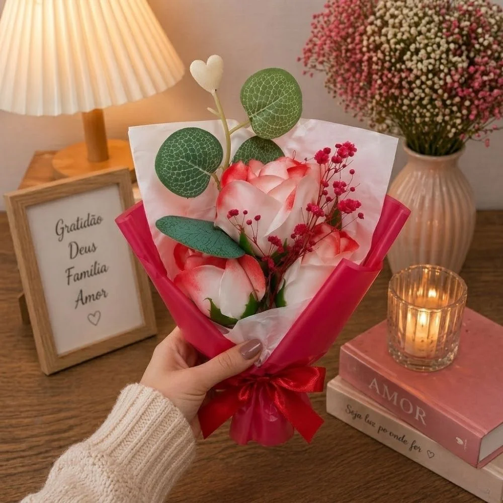 Buquê Decorativo Com Rosa Artificial 24cm Vermelha - Image 3
